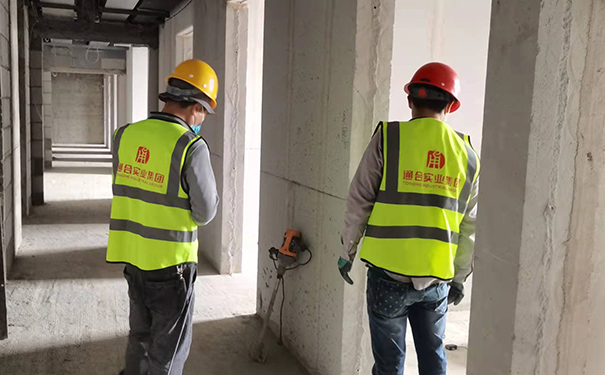 建筑公區(qū)為什么要用無機涂料?